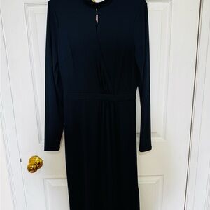 Elegant Midnight Blue Long Sleeve Dress